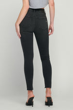 The Taylor Skinny Jeans in Black