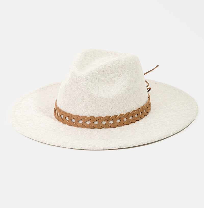 Happy in The Hamptons Hat in Ivory