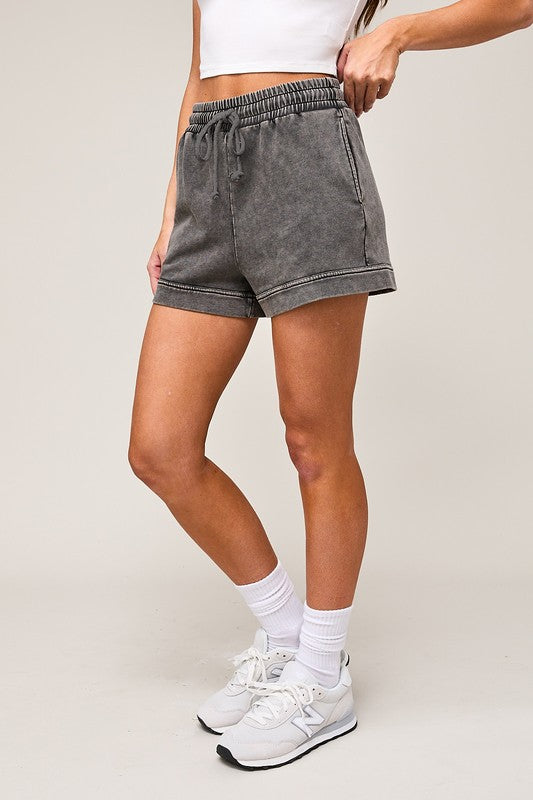 Wide Open Spaces Shorts in Charcoal