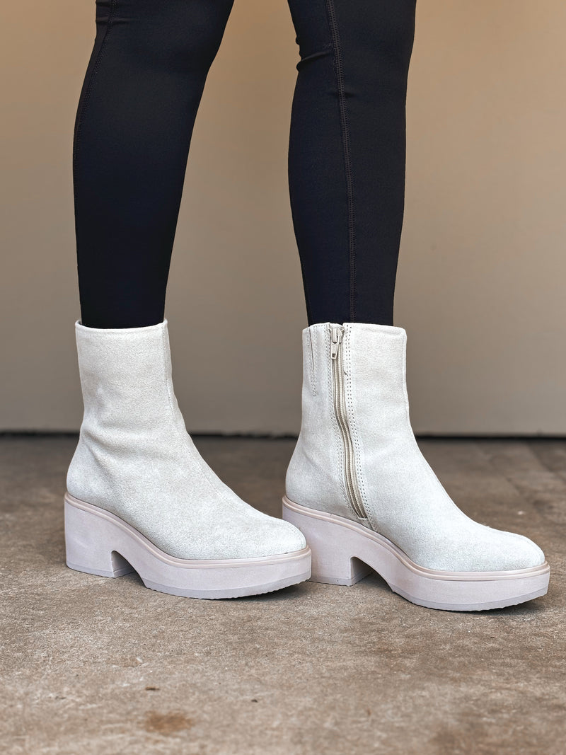 Jessie Booties in Ecru