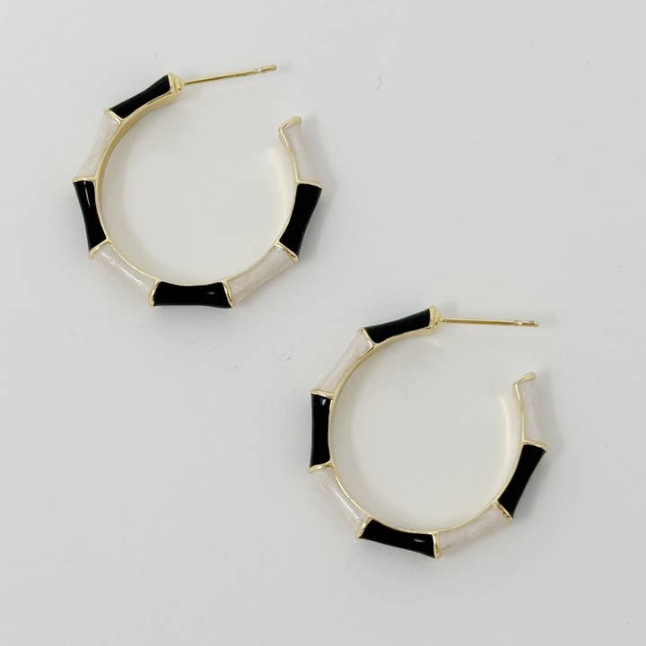 Showing Out Hoop Earrings in Black/White