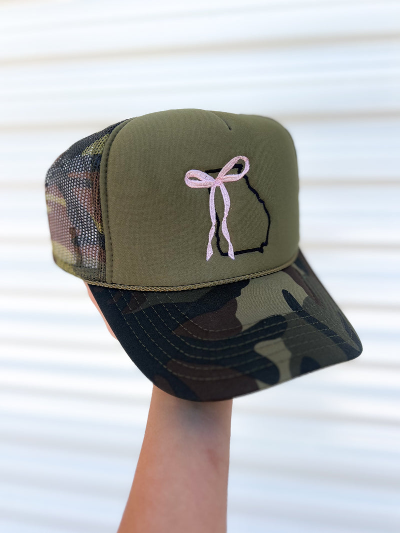 Georgia Bow Trucker Hat in Olive/Camo