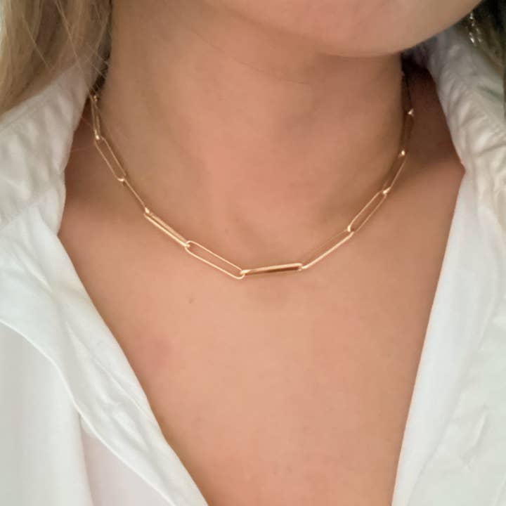 Perfect Clip Chain Necklace in Gold