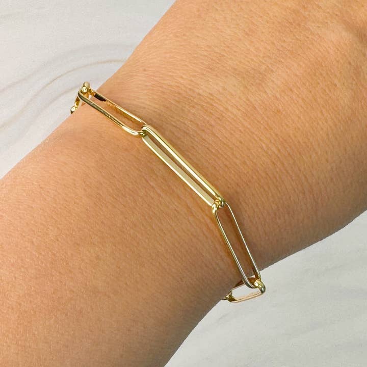 Perfect Clip Chain Bracelet in Gold