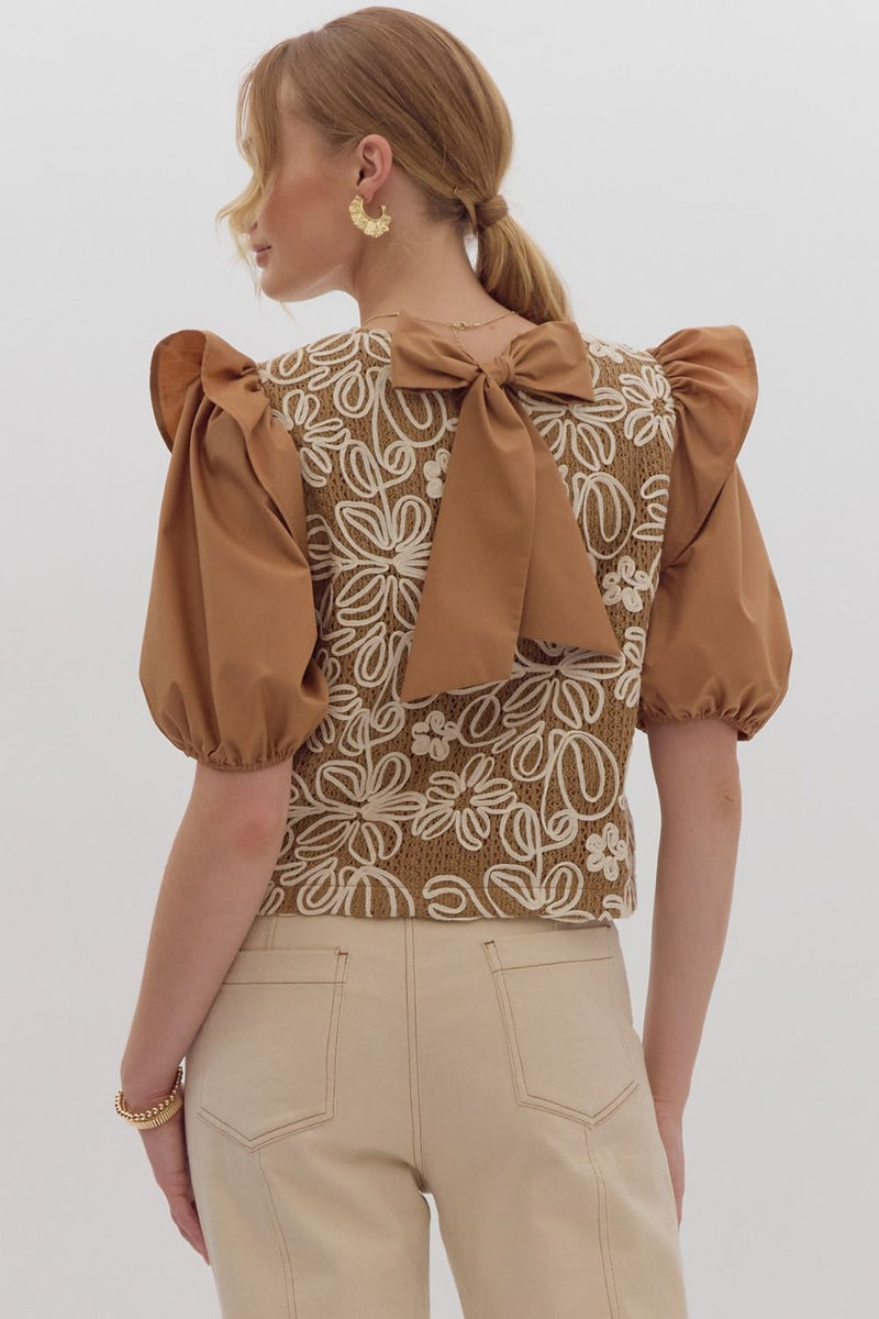 Road Ahead Top in Camel